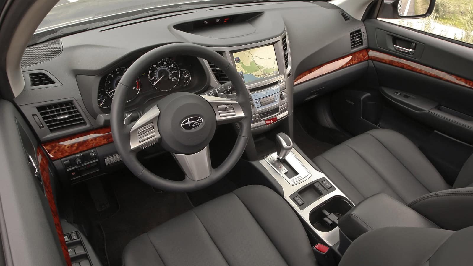 subaru outback iv wnętrze