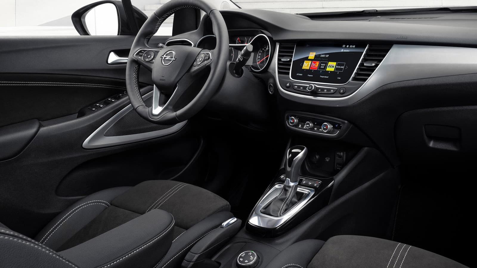 opel crossland wnętrze