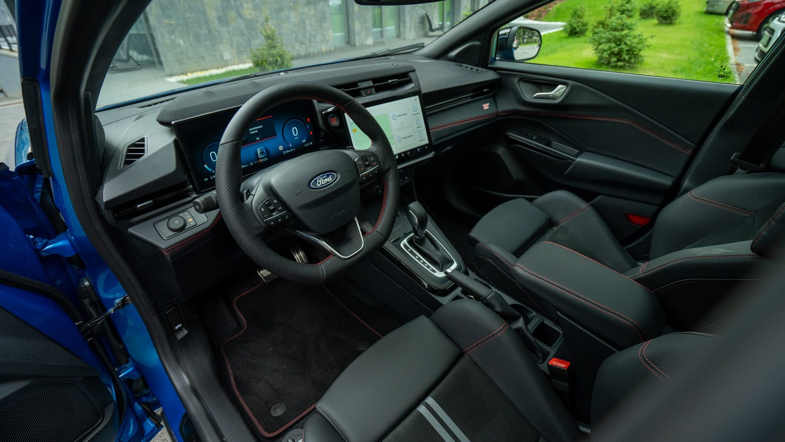 nowy ford puma st wnętrze