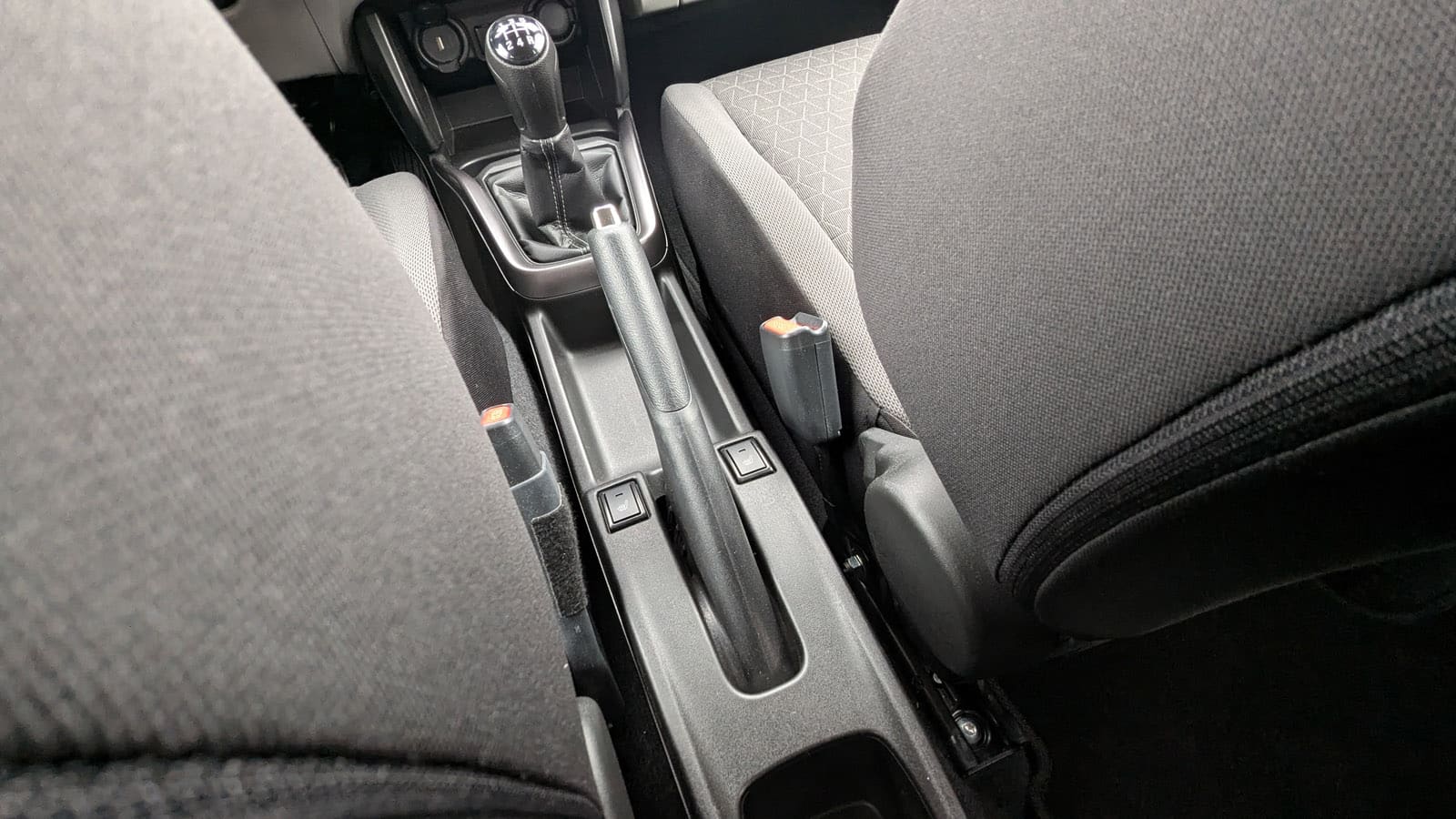 suzuki swift wnętrze