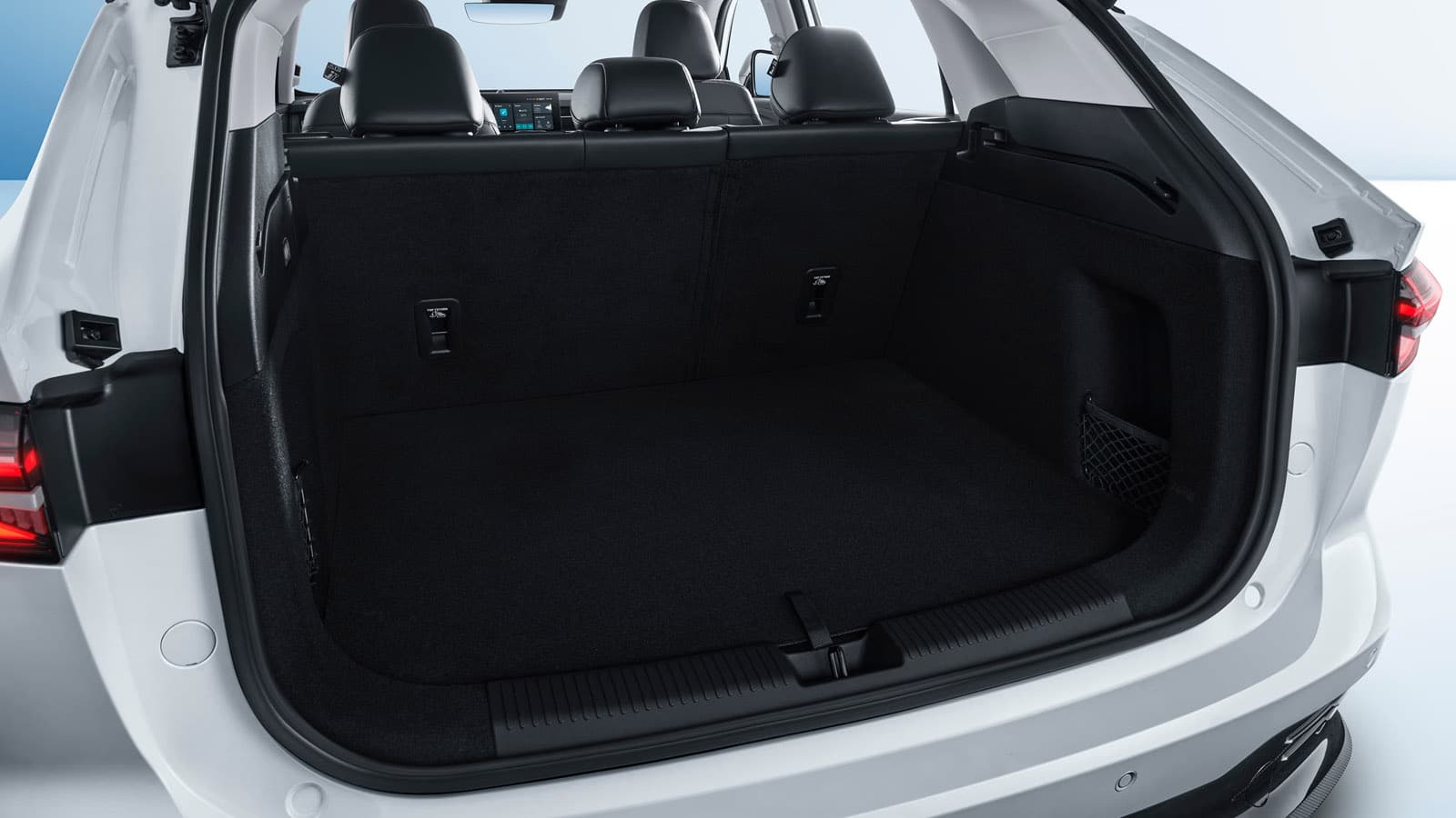 mg hs phev bagażnik