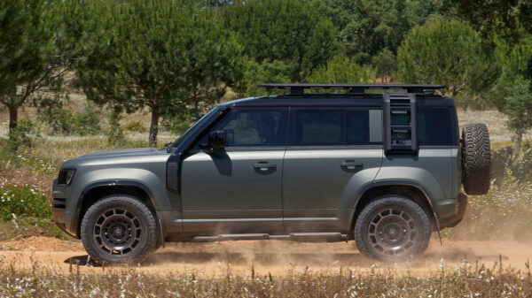 land rover defender octa