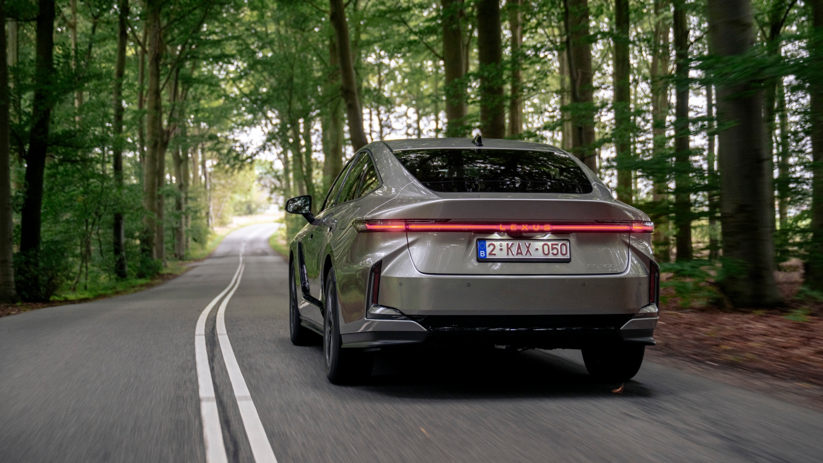 lexus es